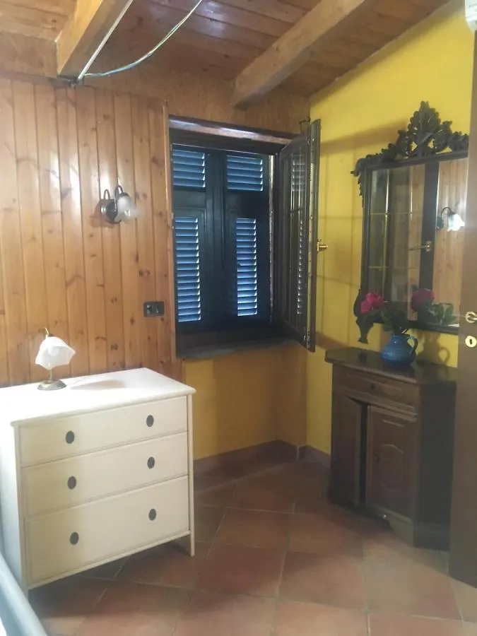 Appartamento Azalea Montale  0*, Montale (Liguria)